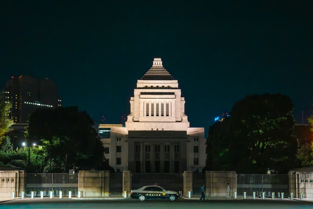 夜の国会議事堂